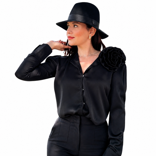 BLUSA DETALLE DE FLOR
