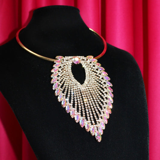 COLLAR CON ARETE PEDRERIA
