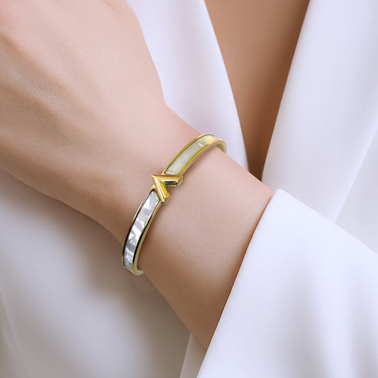 PULSERA V