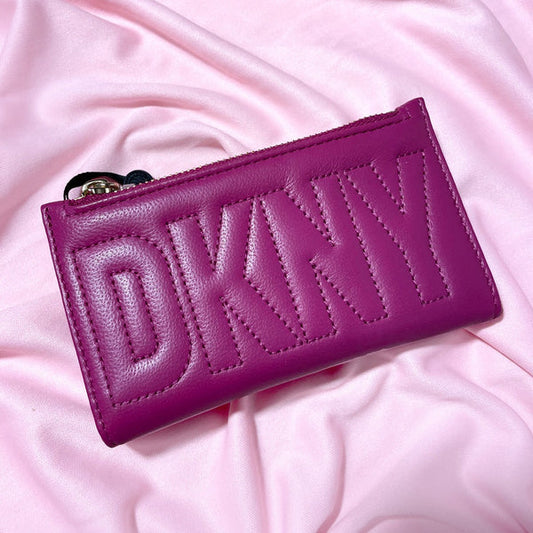 CARTERA LOGO DKNY